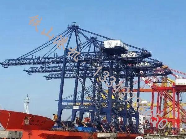 福建三明岸橋廠家起重機要按照規(guī)范細(xì)則來操作